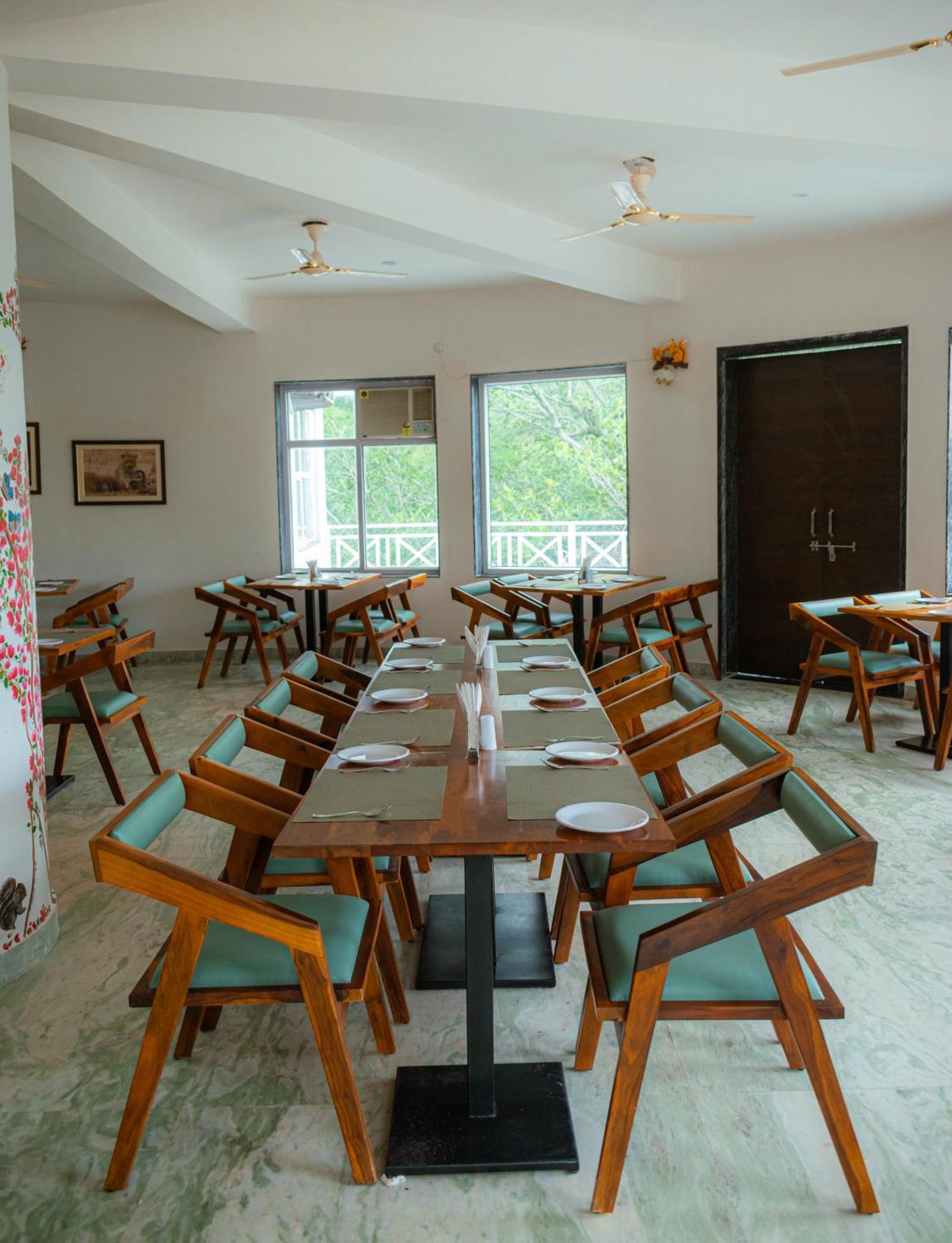 The Sky Imperial Pavoreal Jungle Resort Kumbhalgarh Exterior foto