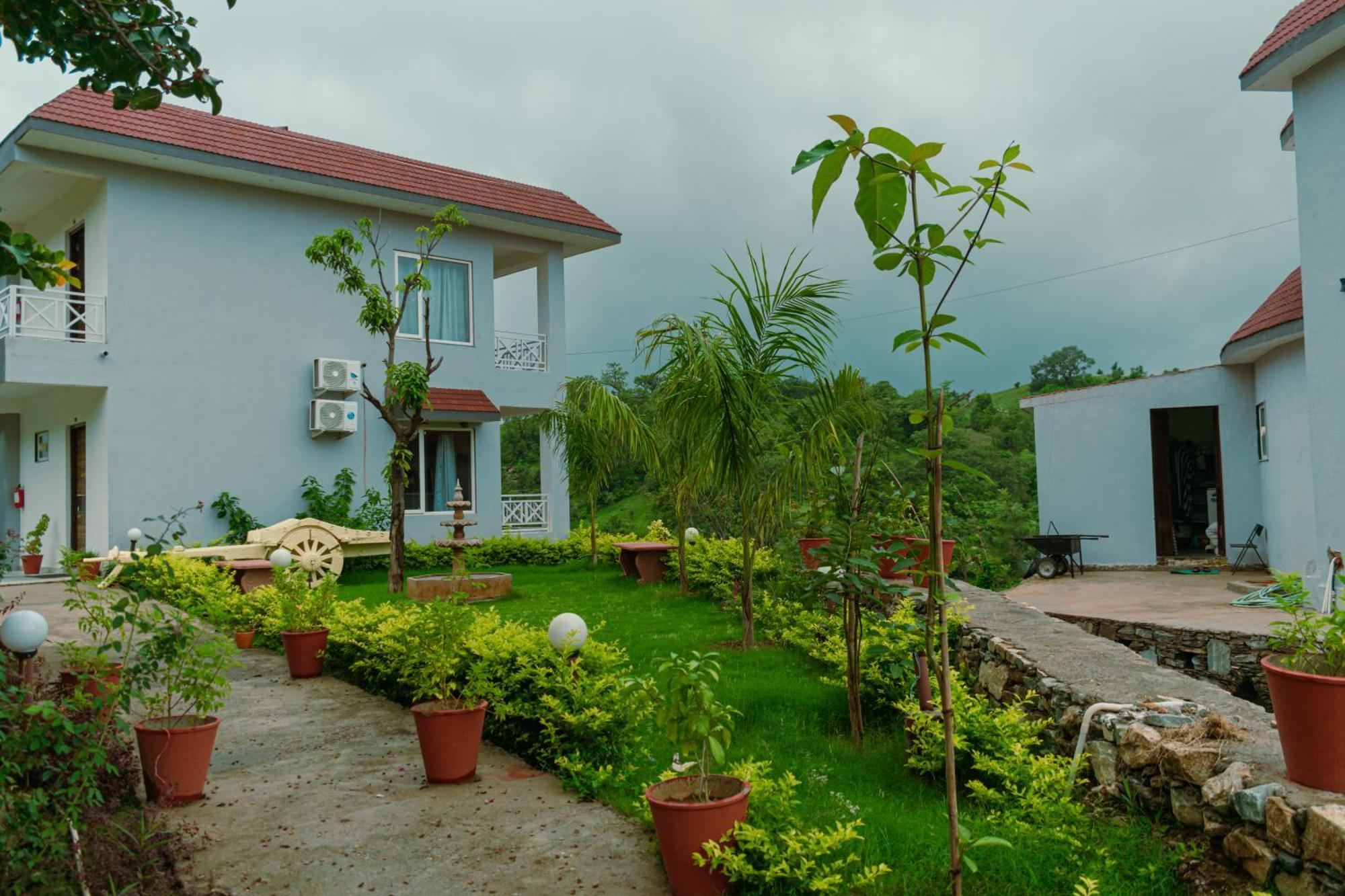The Sky Imperial Pavoreal Jungle Resort Kumbhalgarh Exterior foto